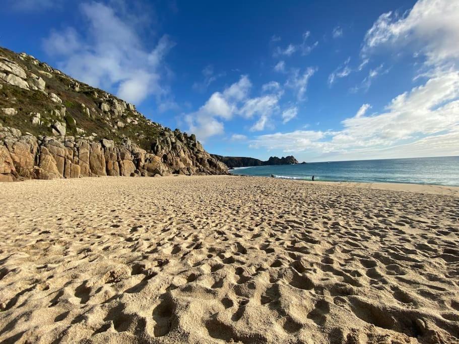 Porthcurno Barns, The Cart Lodge - Cosy Cottage, Walk To Porthcurno Beach, Pedn Vouder & Minack Theatre Penzance Kültér fotó